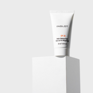 PODKLADOVÁ BÁZA POD MAKE-UP SPF 20