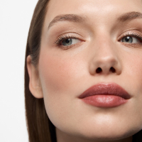 KRÉMOVÉ OČNÉ TIENE INGLOT AQUASTIC